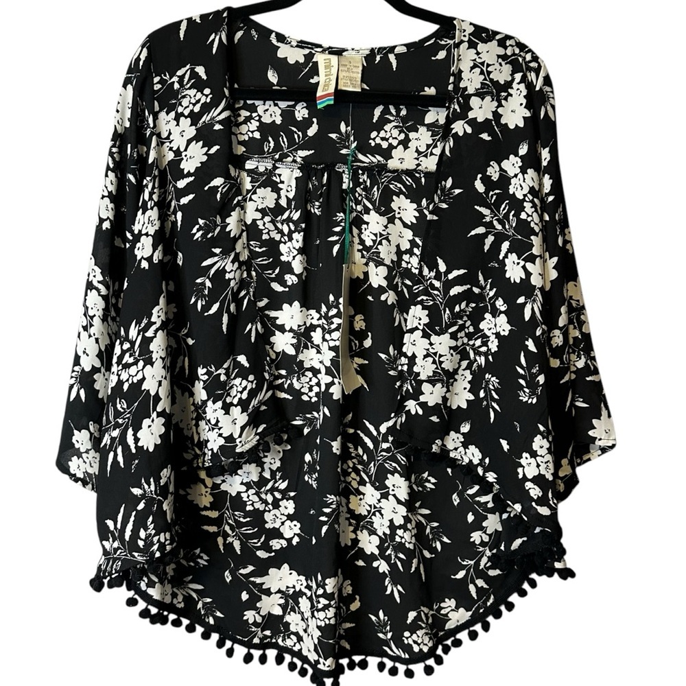 Mimi Chica‎ Black White Floral Kimono Bobble Trim TBEV757 Romantic Flowy NWT S
